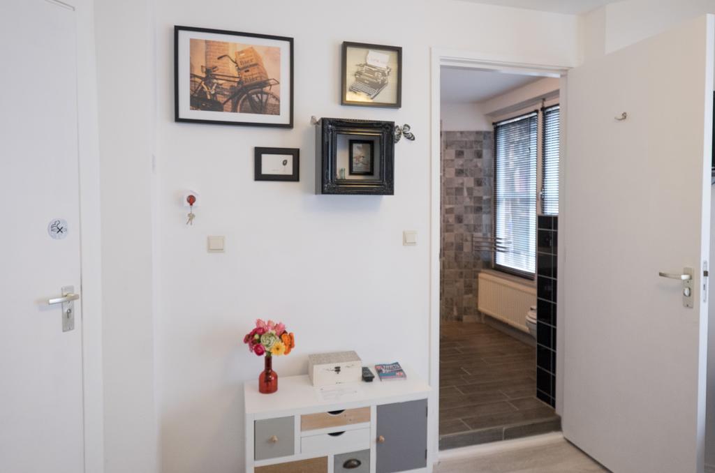 A Bed & Breakfast Flynt Амстердам Екстериор снимка
